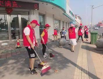 一抹紅,豎起亮麗風景線!我區(qū)600余人參與星期六義務勞動.